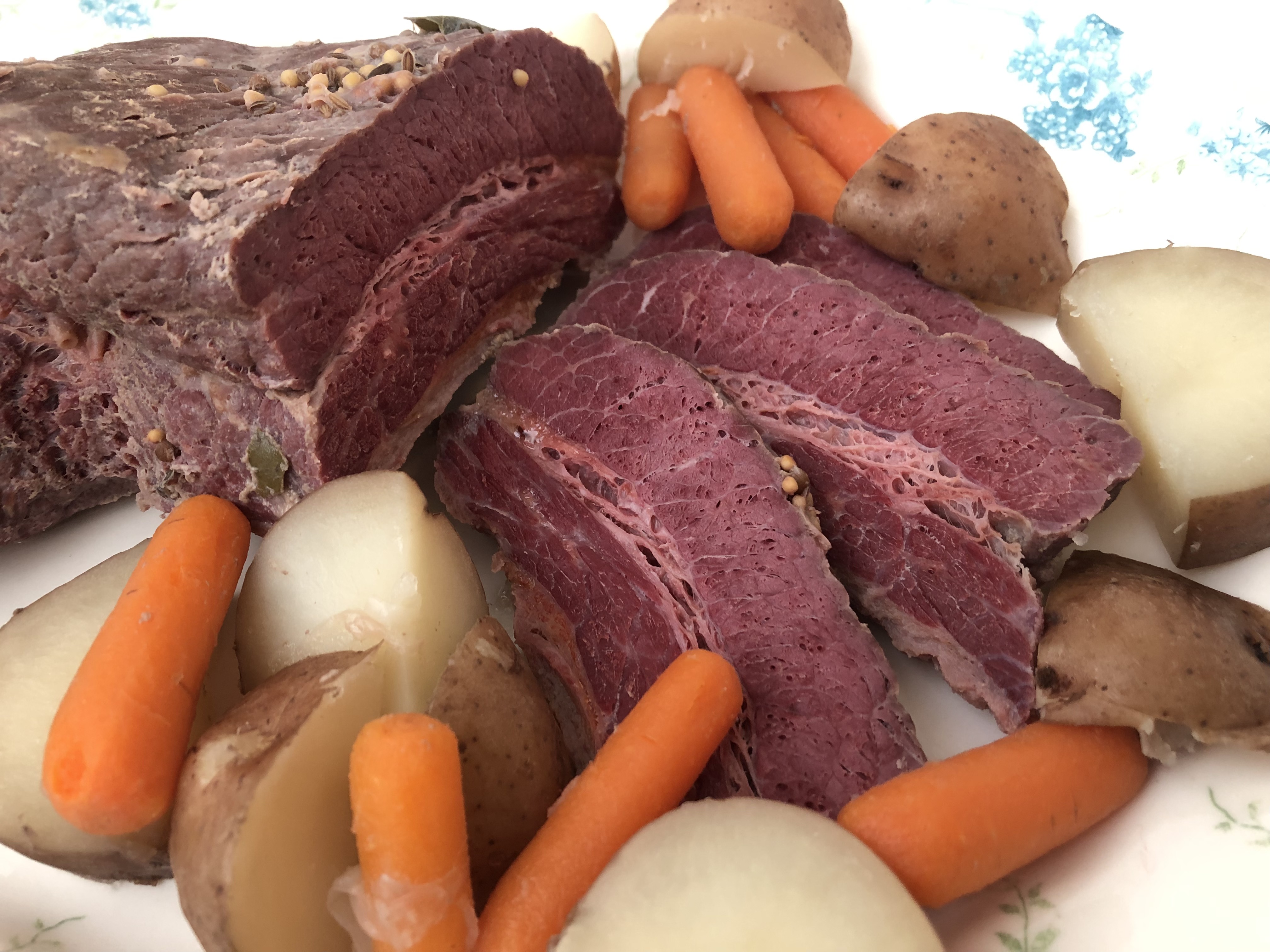 Easy Slow Cooker Corned Beef and Cabbage Dinner