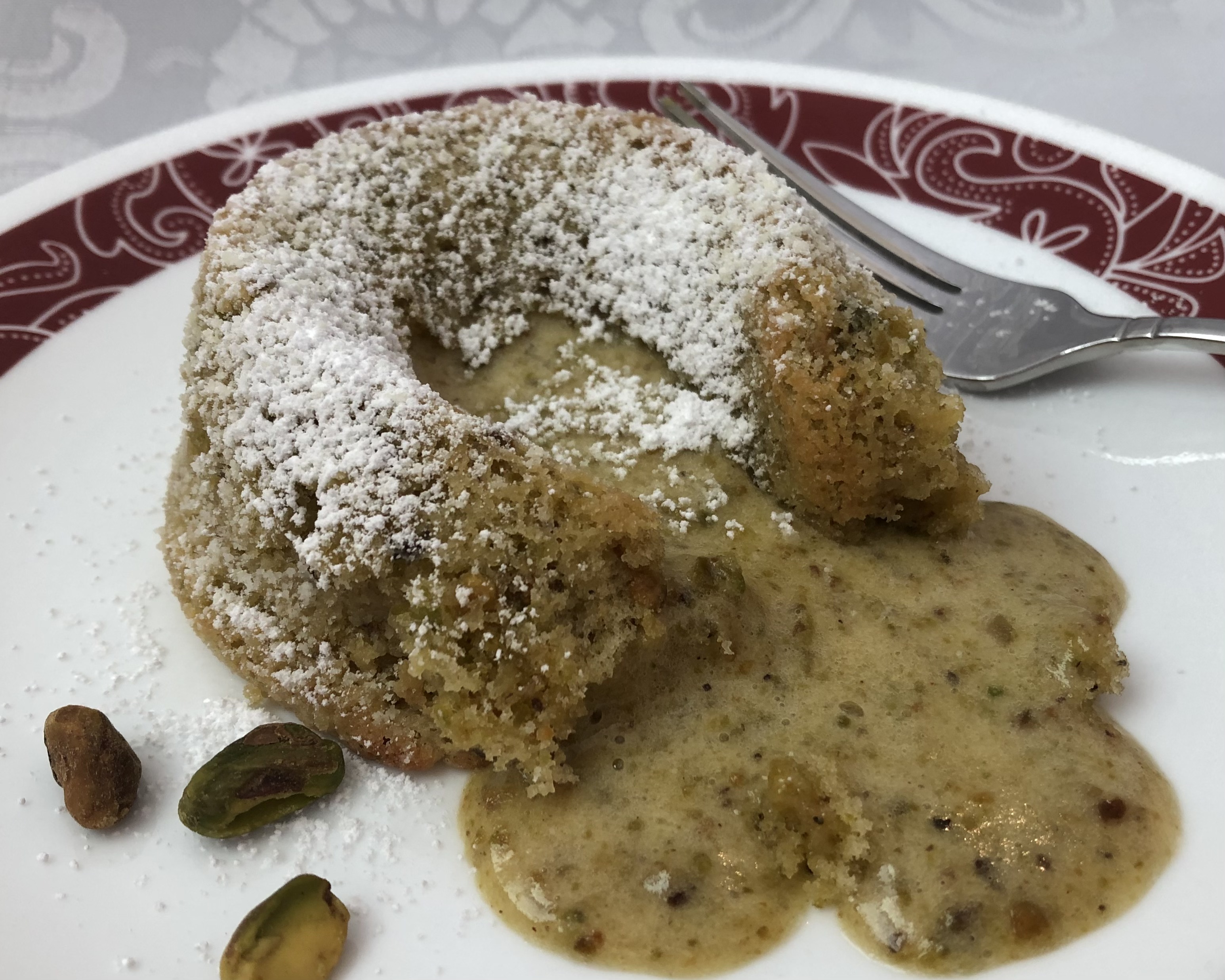Pistachio Lava Cake (5-Star Italian Restaurant Version)